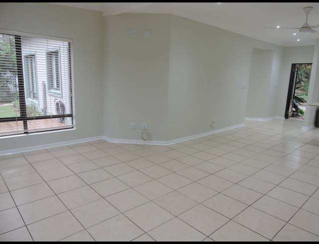 2 BEDROOM TOWNHOUSE TO LET IN SIMBITHI ECO ESTATE